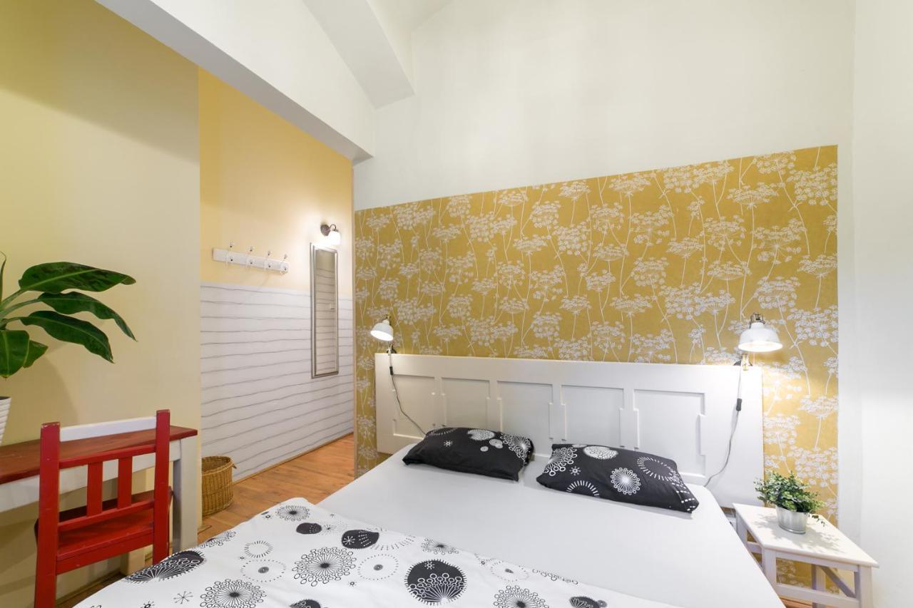 Hostal Elf *