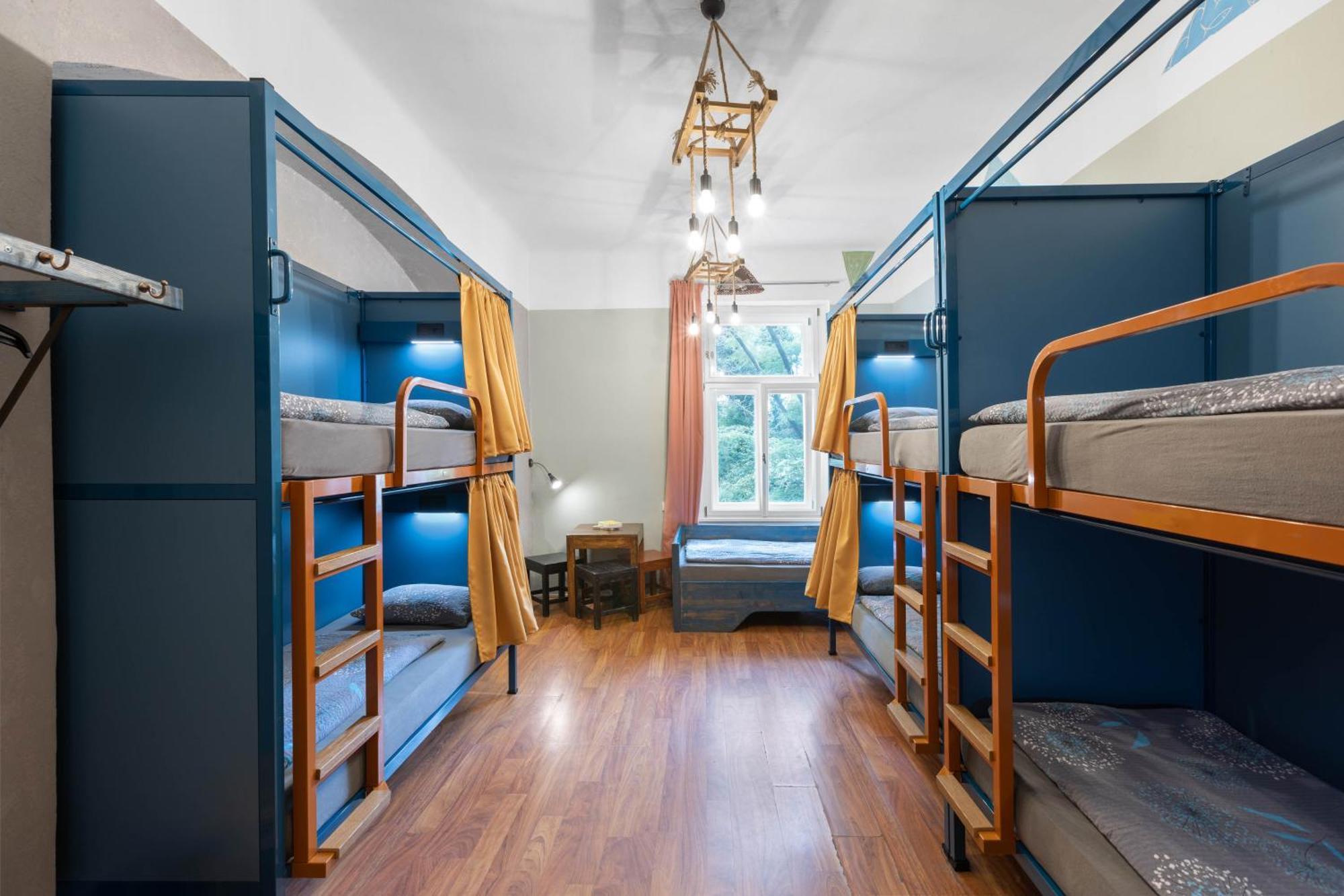 Elf Hostal Praga